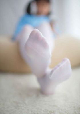 年轻的女老师在线_4K免费观看韩国